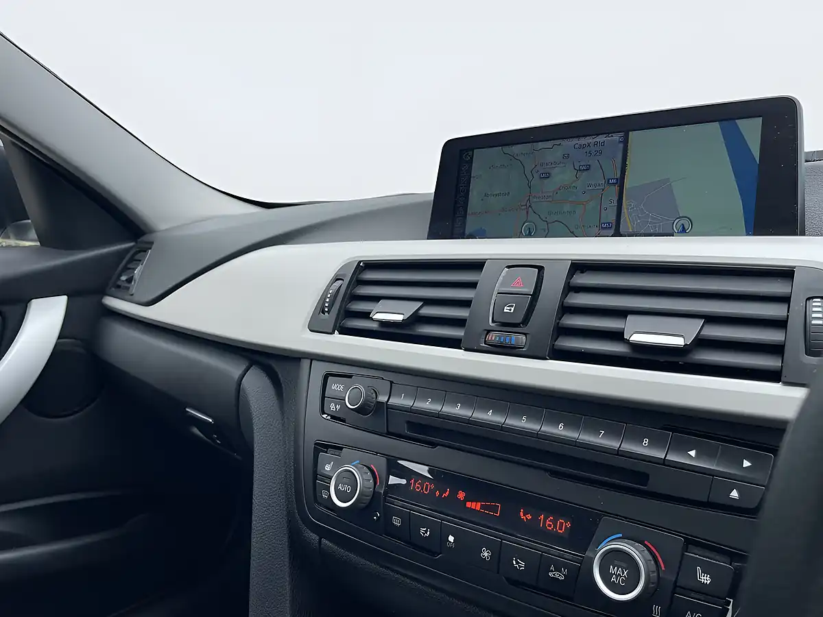 Used 2014 BMW 3 Series Efficient Dynamics Business Mineral Grey - Interior and Exterior details 11