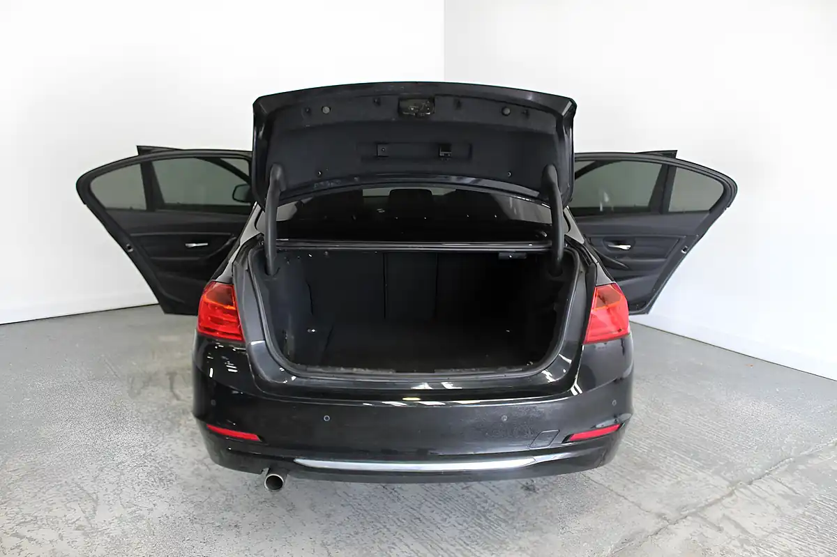 Used 2014 BMW 3 Series Luxury Black - Interior and Exterior details 11