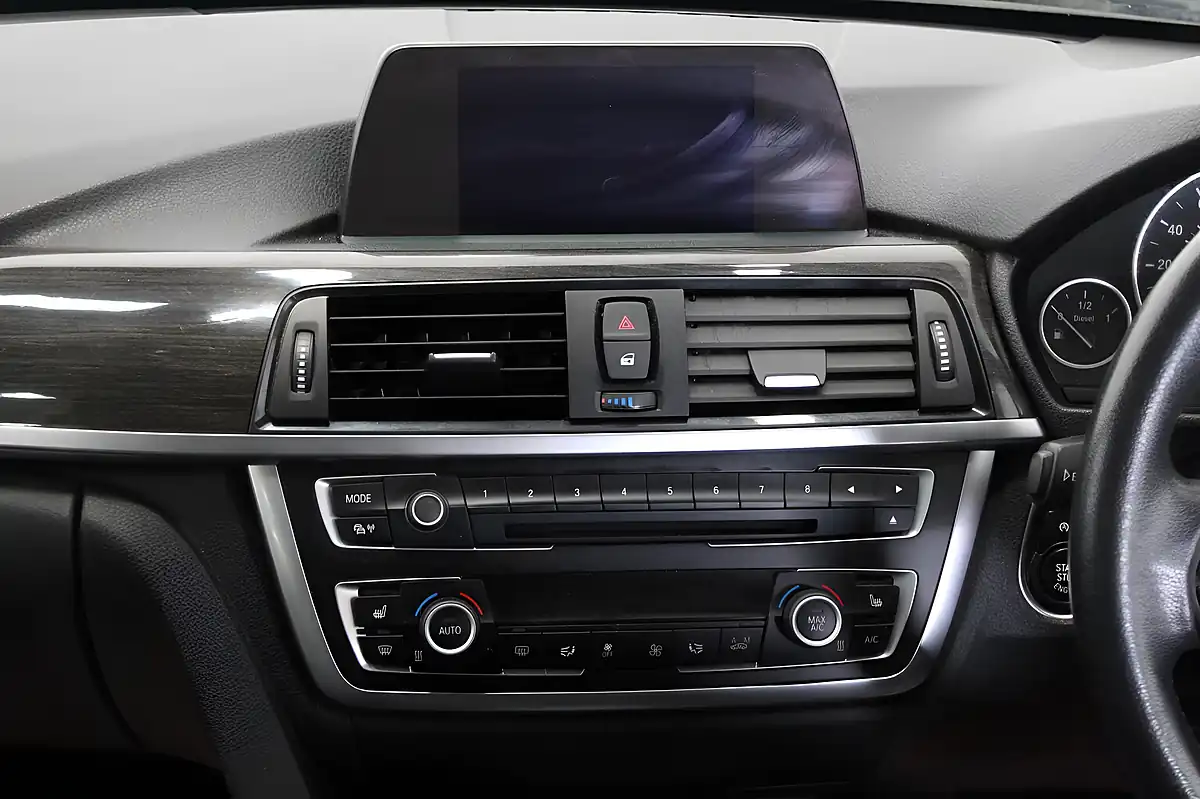 Used 2014 BMW 3 Series Luxury Black - Interior and Exterior details 14