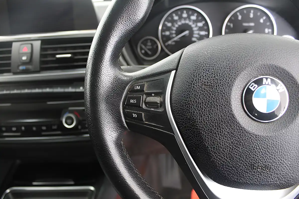 Used 2014 BMW 3 Series Luxury Black - Interior and Exterior details 16