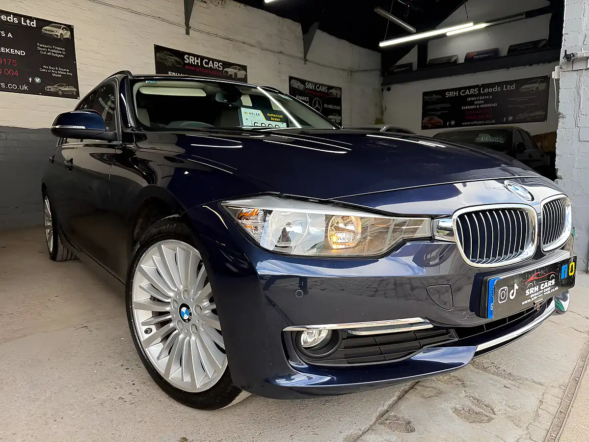 Used 2014 BMW 3 Series Luxury Touring Blue - Front View