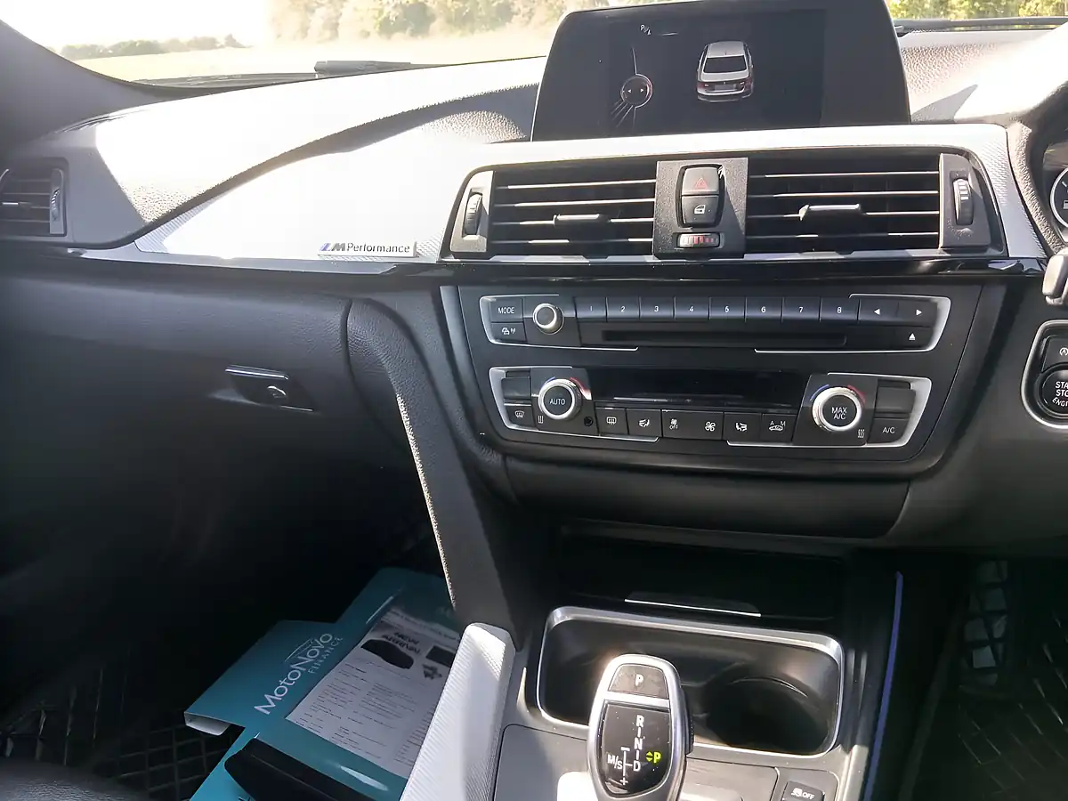 Used 2014 BMW 3 Series M Sport Blue - Interior and Exterior details 16