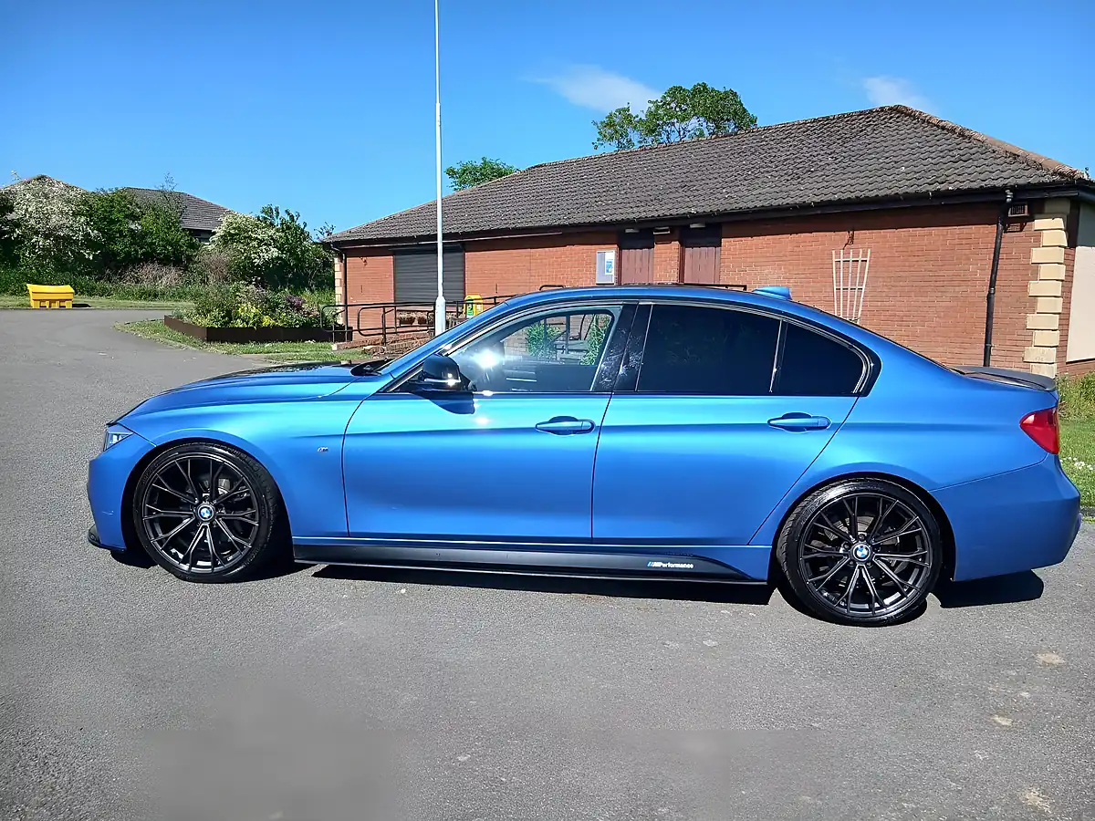 Used 2014 BMW 3 Series M Sport Blue - Interior and Exterior details 6