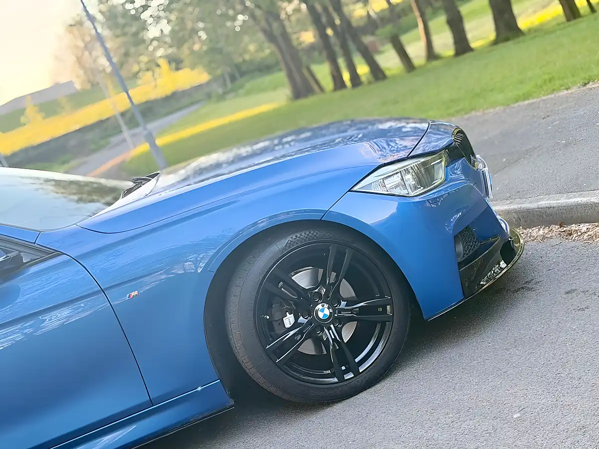 Used 2014 BMW 3 Series M Sport Blue - Interior and Exterior details 9