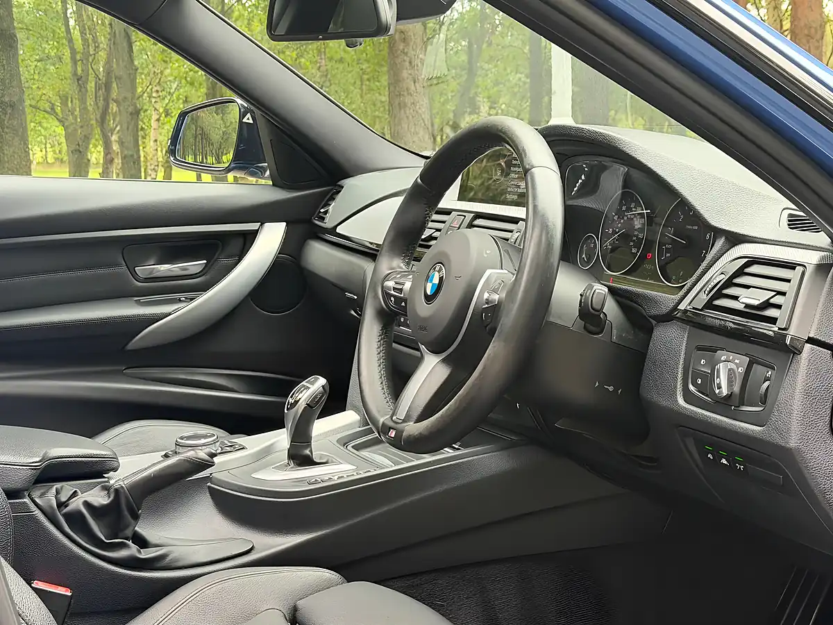 Used 2014 BMW 3 Series M Sport Touring Estoril Blue - Interior and Exterior details 10