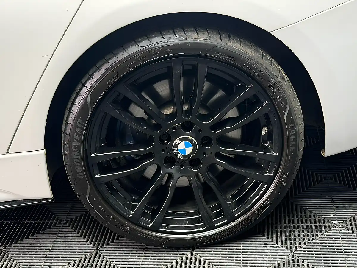 Used 2014 BMW 3 Series M Sport White - Interior and Exterior details 14