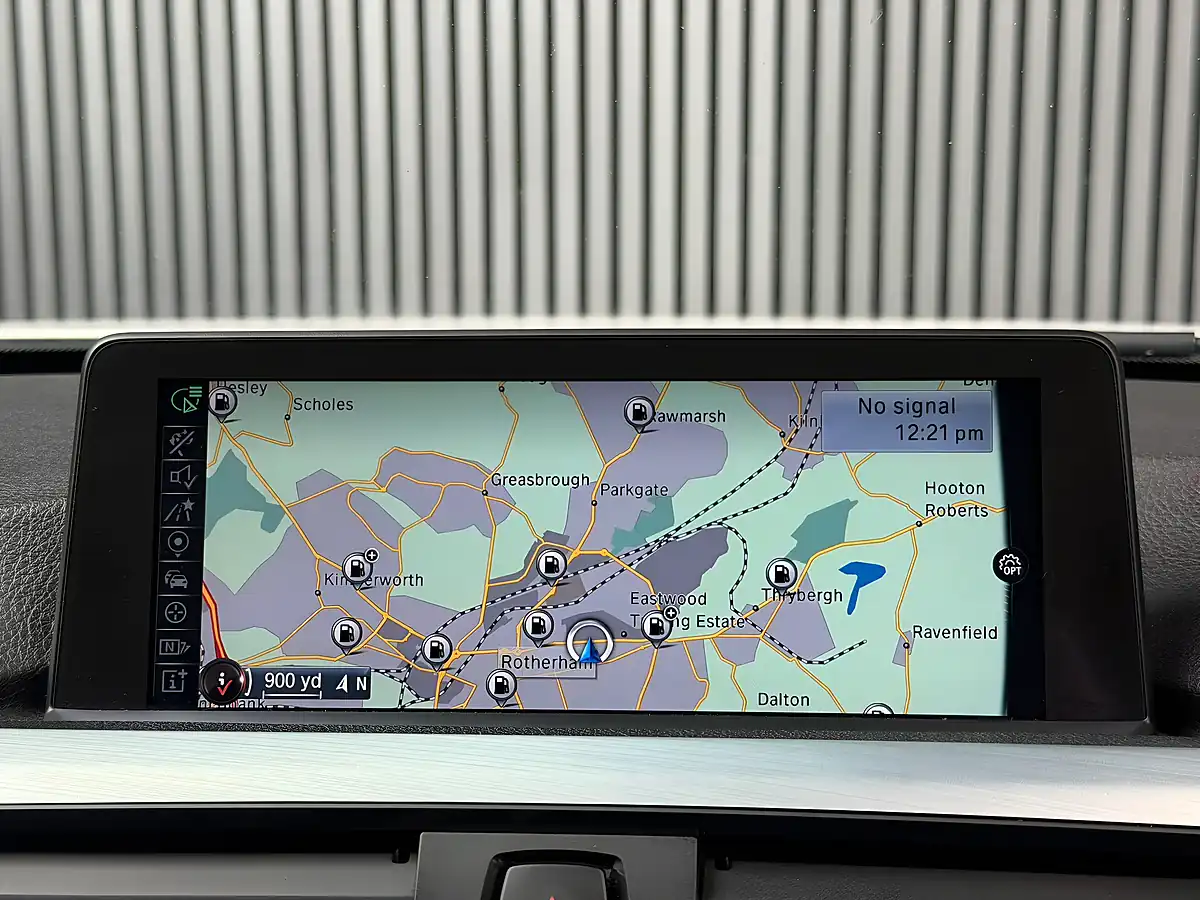 Used 2014 BMW 3 Series M Sport White - Interior and Exterior details 15
