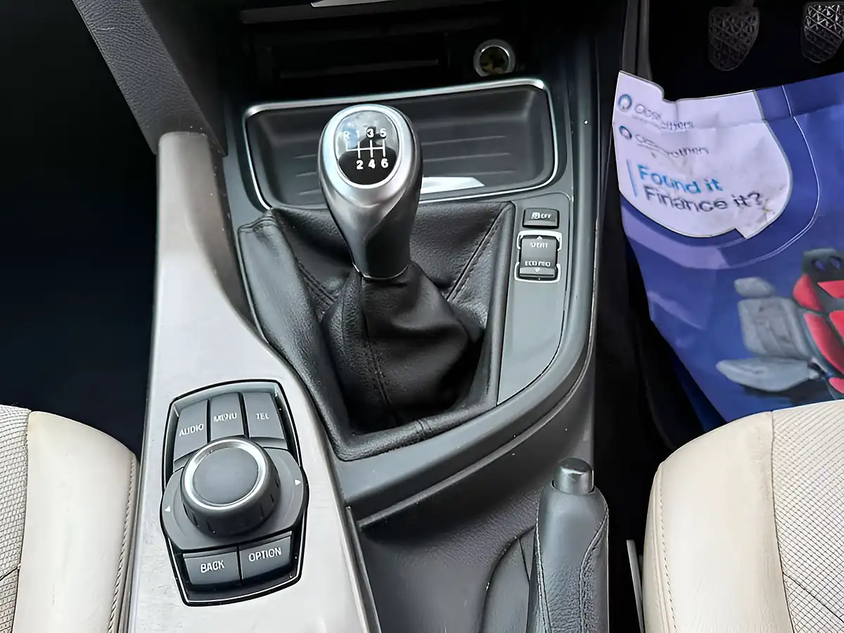 Used 2014 BMW 3 Series Modern Mineral Grey - Interior and Exterior details 10