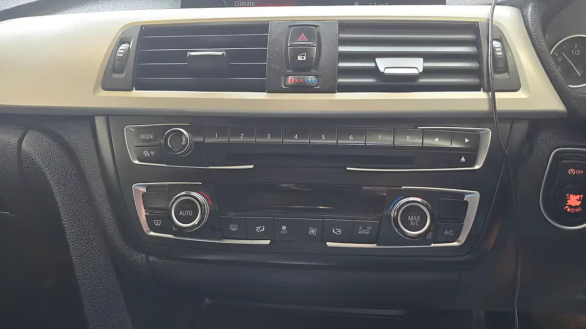 Used 2014 BMW 3 Series Se Touring White - Interior and Exterior details 10