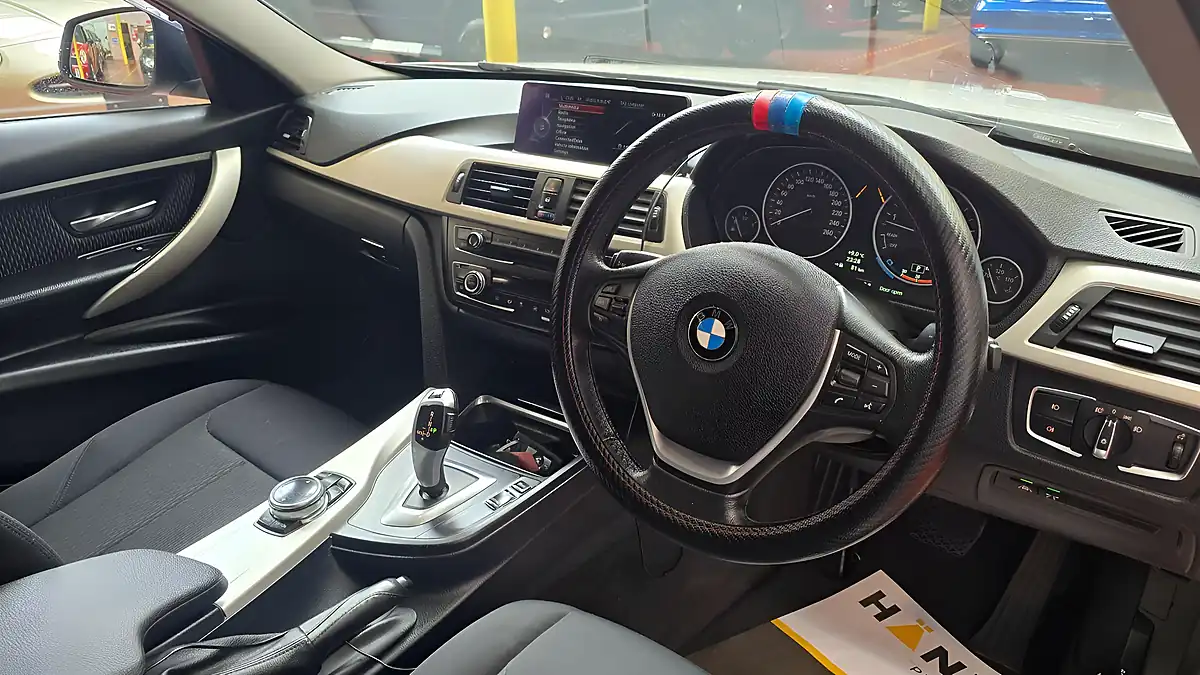 Used 2014 BMW 3 Series Se Touring White - Interior and Exterior details 11