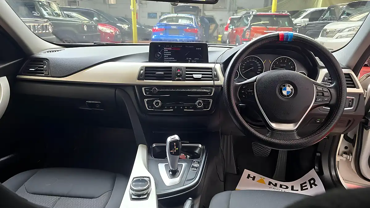 Used 2014 BMW 3 Series Se Touring White - Interior and Exterior details 4