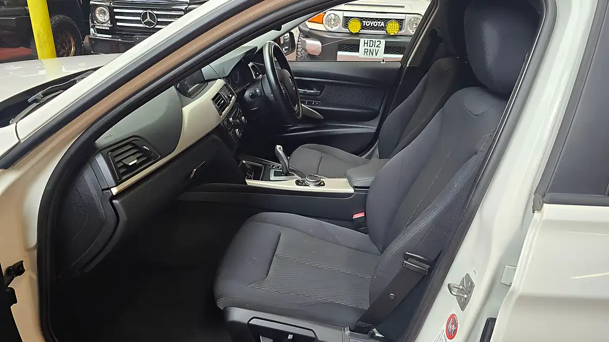 Used 2014 BMW 3 Series Se Touring White - Interior and Exterior details 5