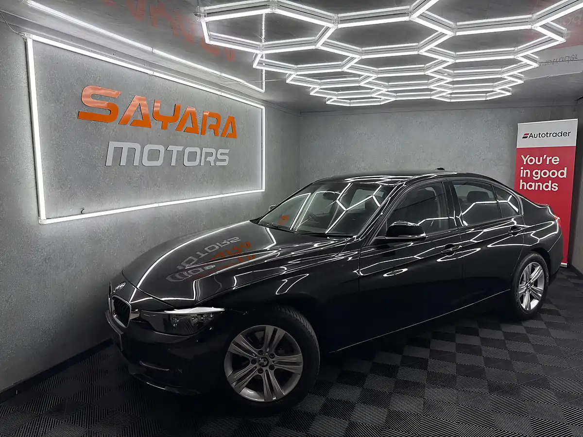 Used 2014 BMW 3 Series Sport Black - Front View