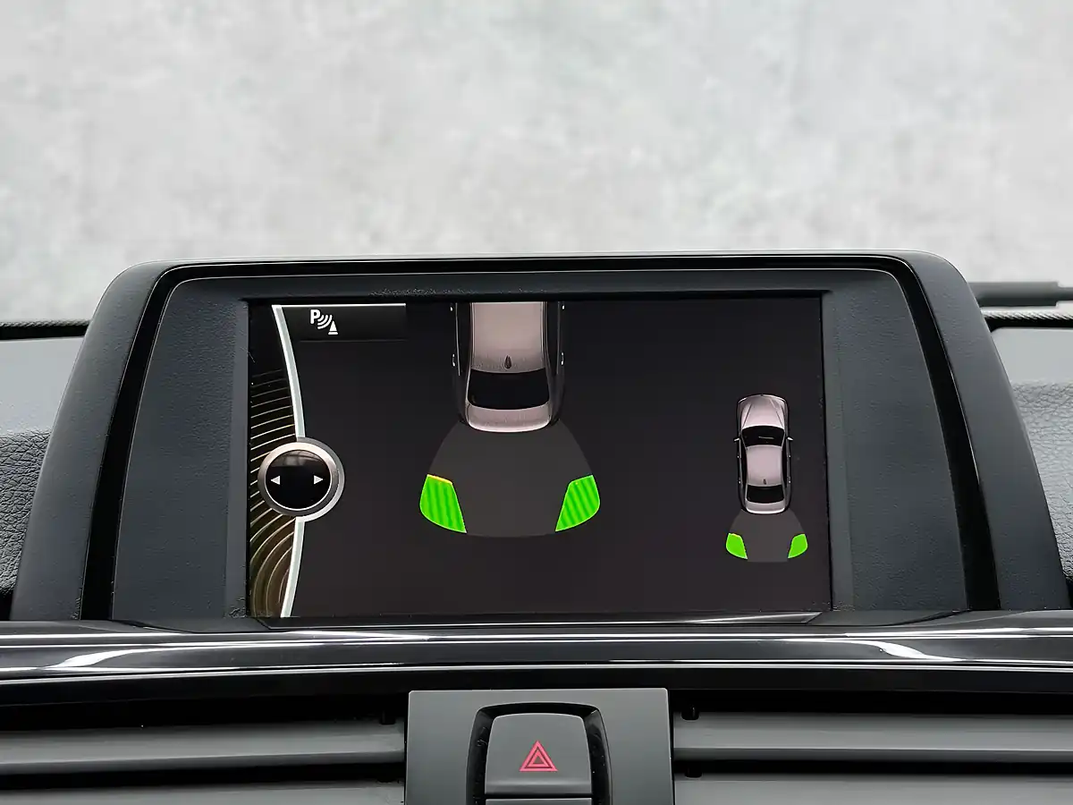 Used 2014 BMW 3 Series Sport Black - Interior and Exterior details 17