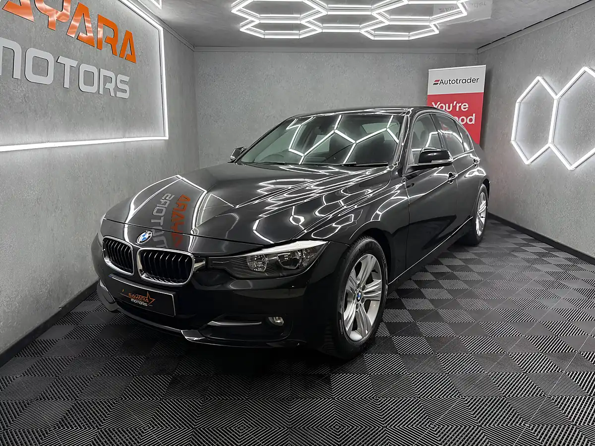 Used 2014 BMW 3 Series Sport Black - Interior and Exterior details 8