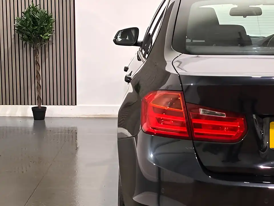 Used 2014 BMW 3 Series Sport Black - Interior and Exterior details 11