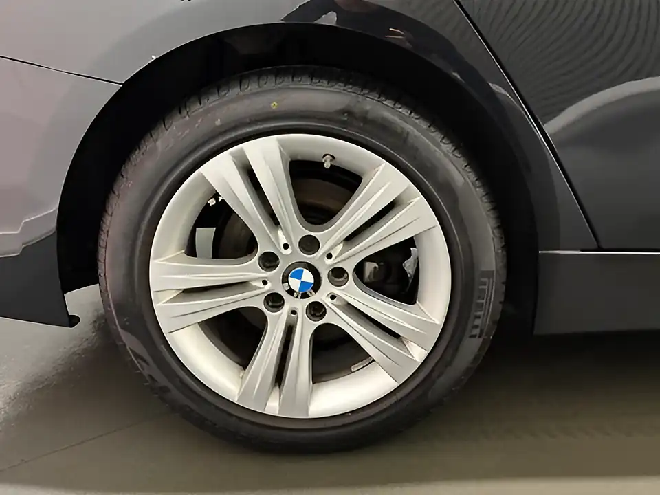 Used 2014 BMW 3 Series Sport Black - Interior and Exterior details 15