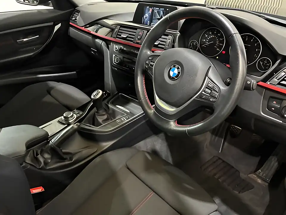 Used 2014 BMW 3 Series Sport Black - Interior and Exterior details 3