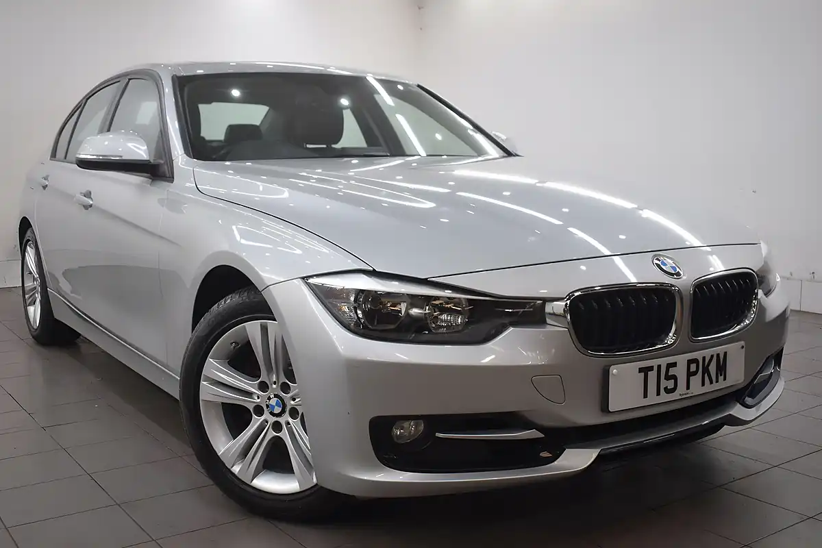 Used 2014 BMW 3 Series Sport Silver - Interior and Exterior details 7
