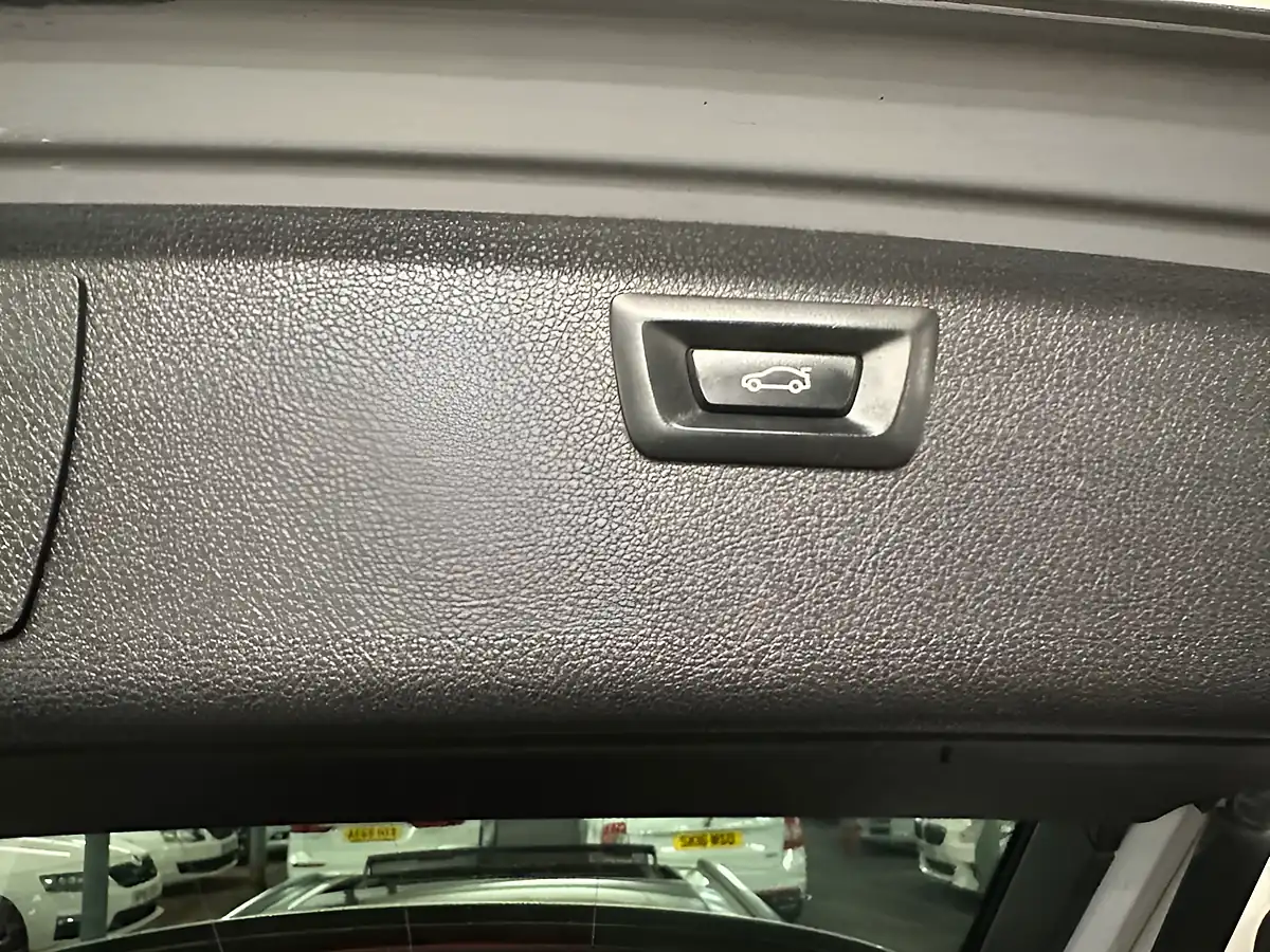 Used 2014 BMW 3 Series Sport Touring Silver - Interior and Exterior details 15