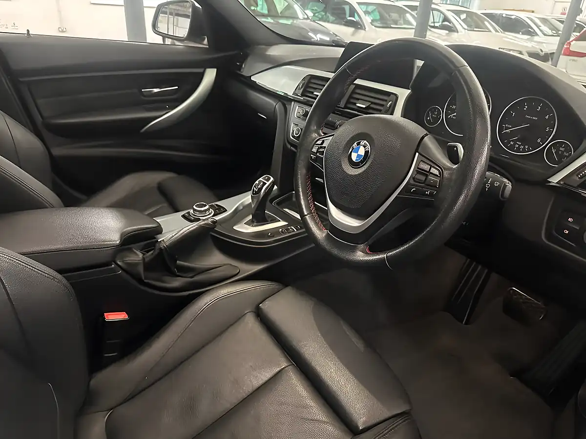 Used 2014 BMW 3 Series Sport Touring Silver - Interior and Exterior details 17