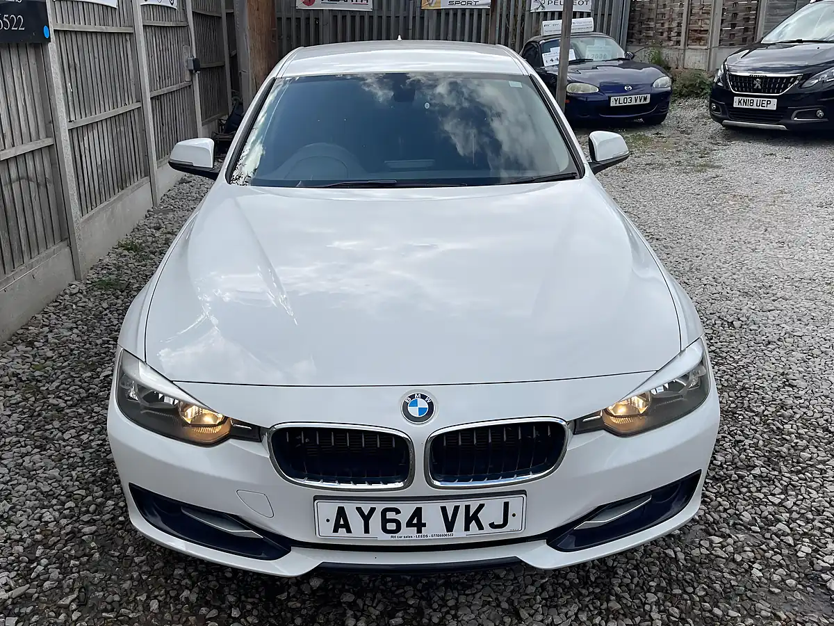 Used 2014 BMW 3 Series Sport White - Interior and Exterior details 10