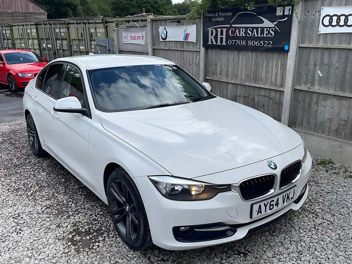 Used 2014 BMW 3 Series Sport White - Interior and Exterior details 14