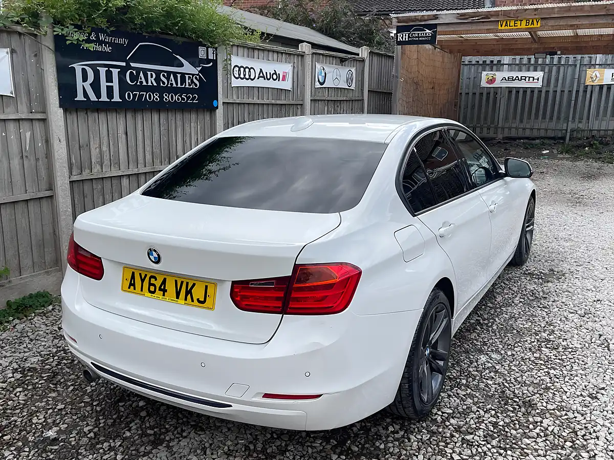 Used 2014 BMW 3 Series Sport White - Interior and Exterior details 15