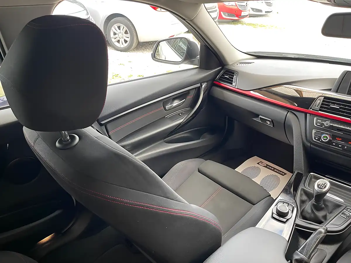 Used 2014 BMW 3 Series Sport White - Interior and Exterior details 3