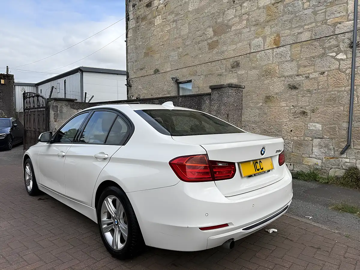 Used 2014 BMW 3 Series Sport White - Interior and Exterior details 18