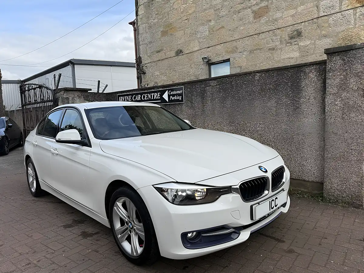 Used 2014 BMW 3 Series Sport White - Interior and Exterior details 6