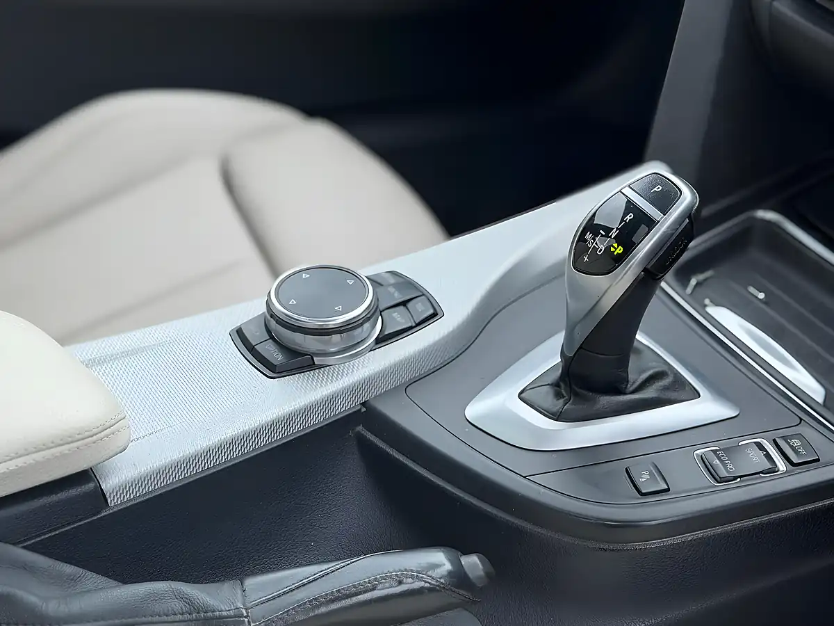 Used 2014 BMW 4 Series Gran Coupe M Sport Black - Interior and Exterior details 11