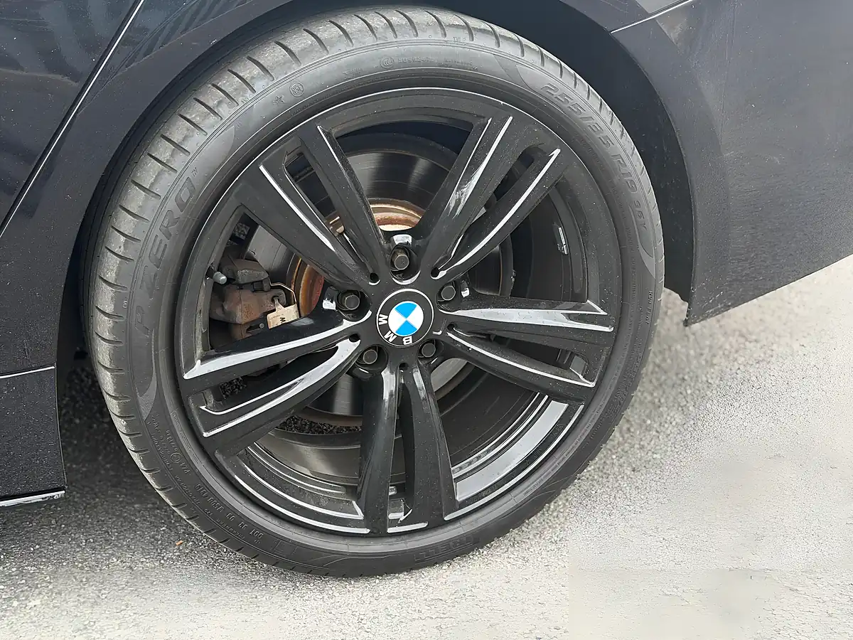 Used 2014 BMW 4 Series Gran Coupe M Sport Black - Interior and Exterior details 6