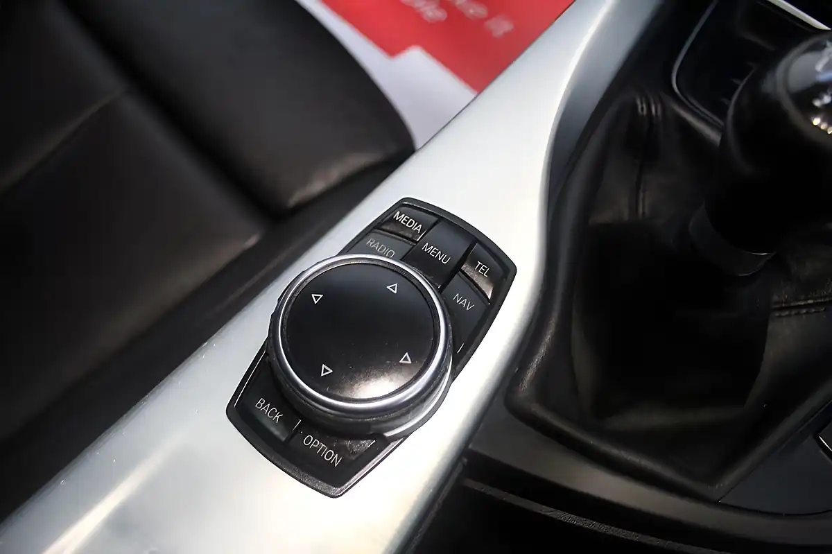Used 2014 BMW 4 Series Gran Coupe M Sport Silver - Interior and Exterior details 17