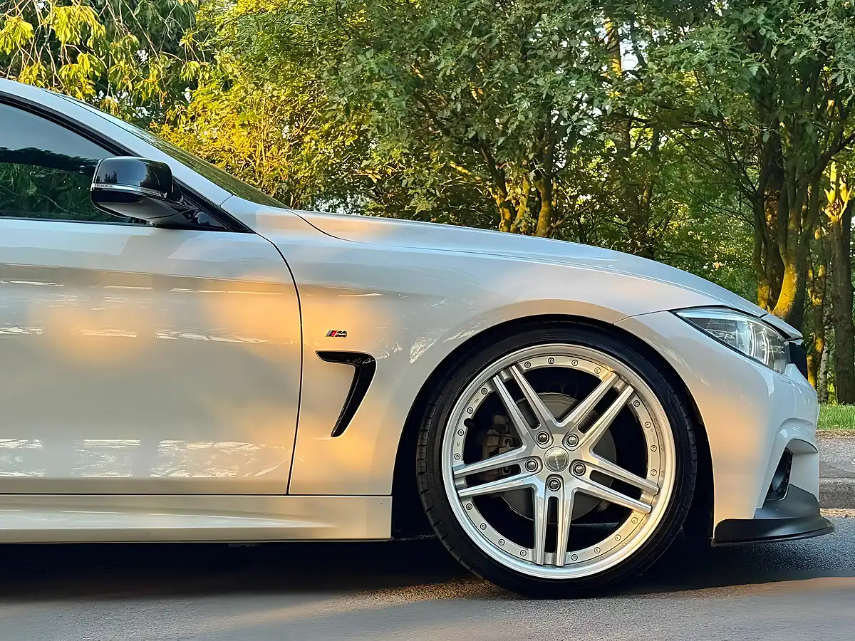 Used 2014 BMW 4 Series Gran Coupe M Sport White - Interior and Exterior details 11