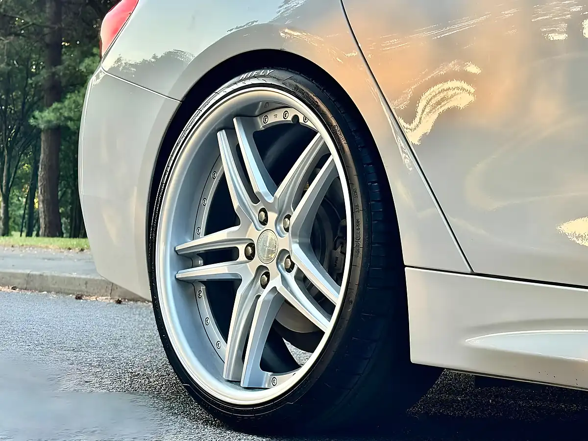 Used 2014 BMW 4 Series Gran Coupe M Sport White - Interior and Exterior details 9