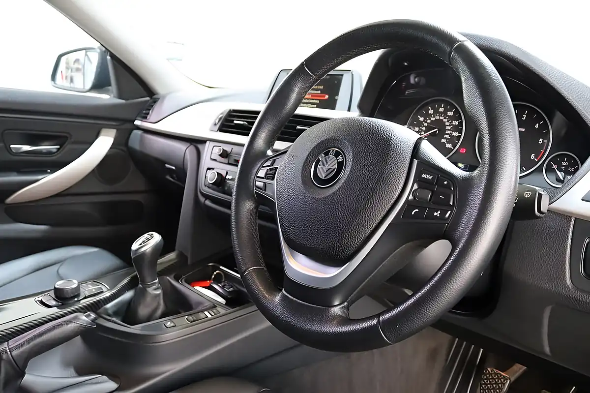 Used 2014 BMW 4 Series Gran Coupe Se Black - Interior and Exterior details 11