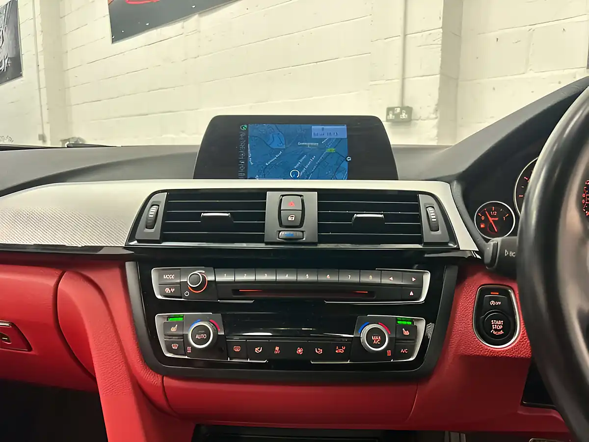 Used 2014 BMW 4 Series M Sport Alpine White - Interior and Exterior details 11