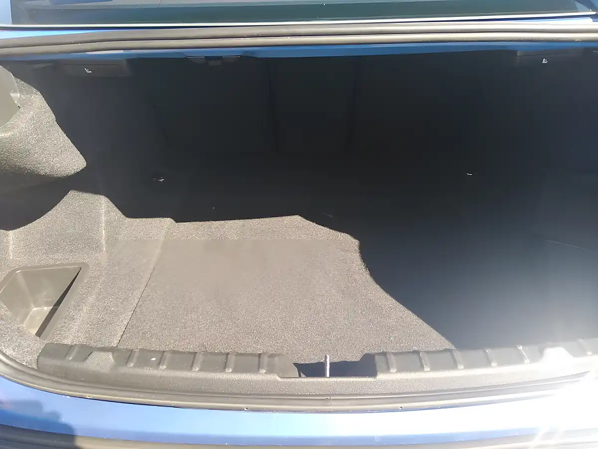 Used 2014 BMW 4 Series M Sport Estoril Blue - Interior and Exterior details 17