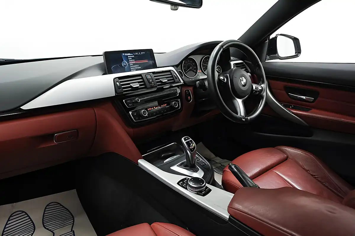 Used 2014 BMW 4 Series M Sport Silver - Interior and Exterior details 14