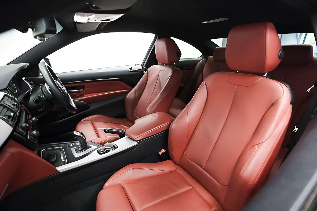 Used 2014 BMW 4 Series M Sport Silver - Interior and Exterior details 19
