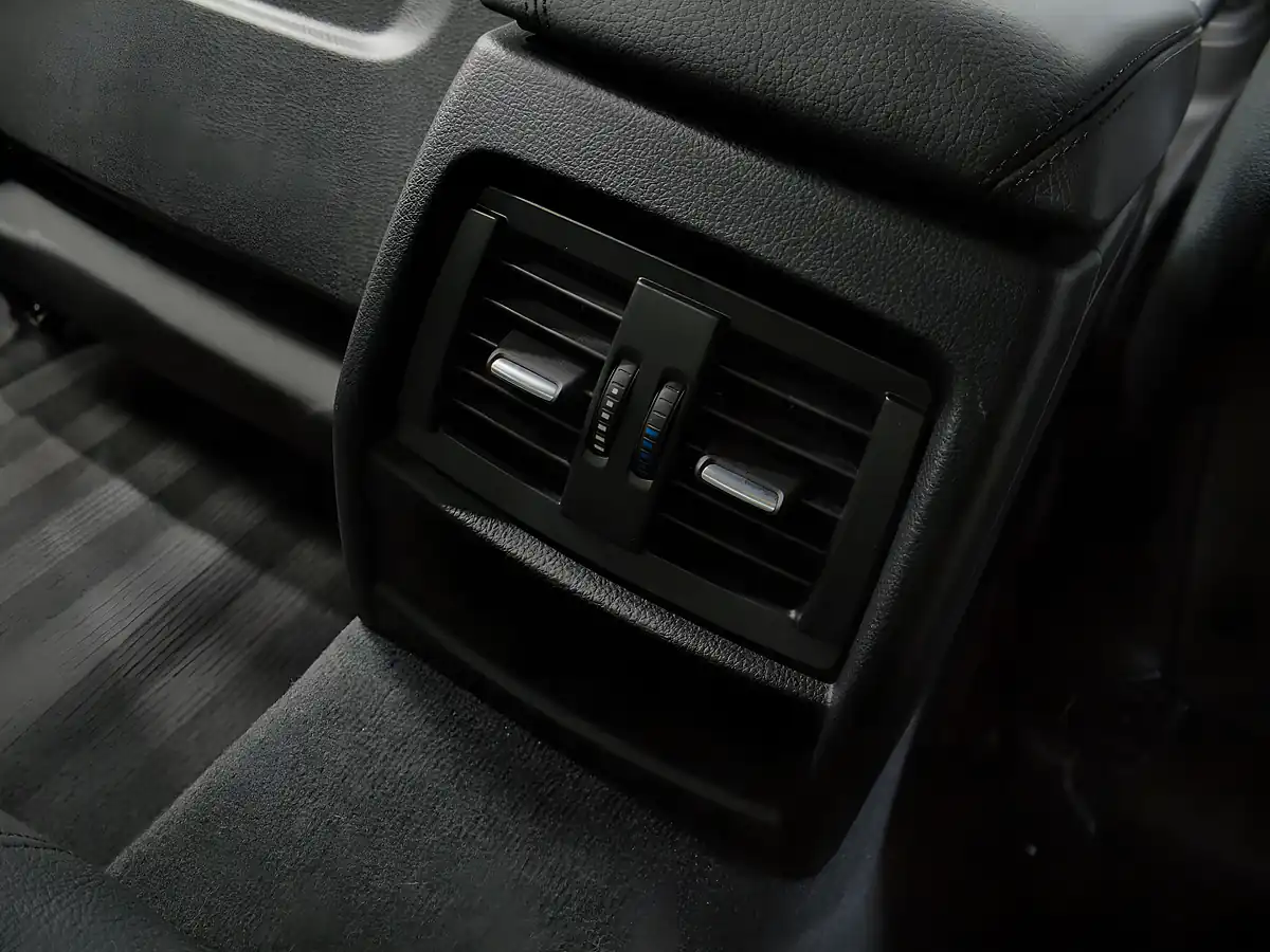 Used 2014 BMW 4 Series M Sport White - Interior and Exterior details 16