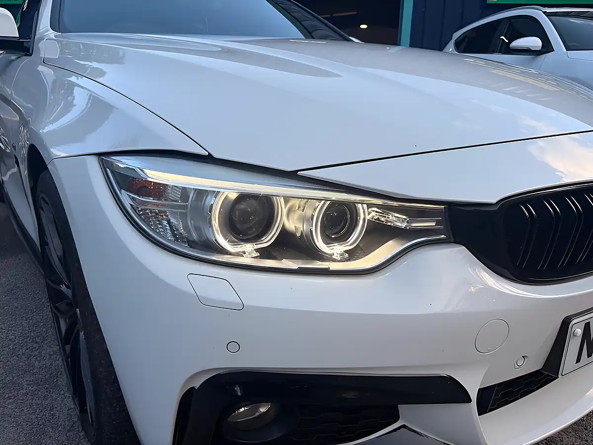 Used 2014 BMW 4 Series M Sport White - Interior and Exterior details 17