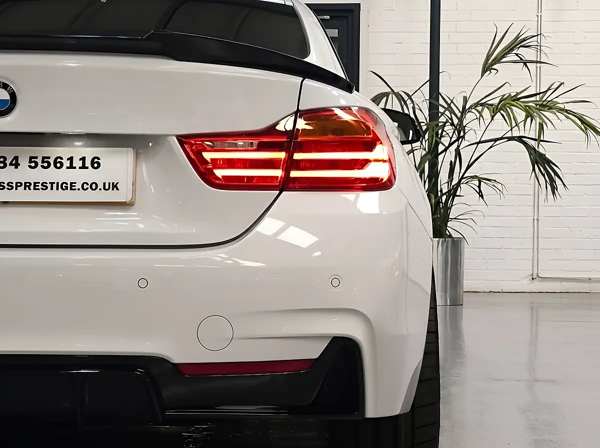 Used 2014 BMW 4 Series M Sport White - Interior and Exterior details 10