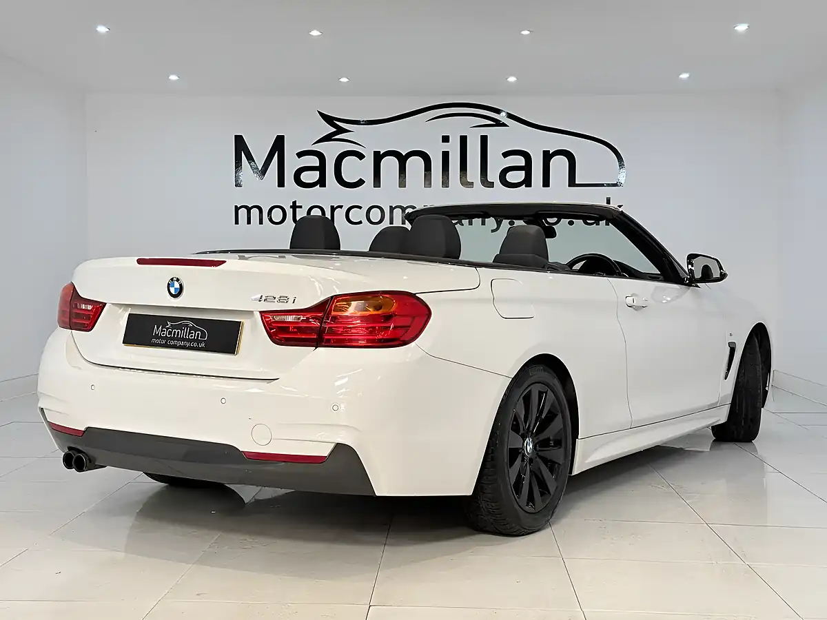 Used 2014 BMW 4 Series M Sport White - Interior and Exterior details 15