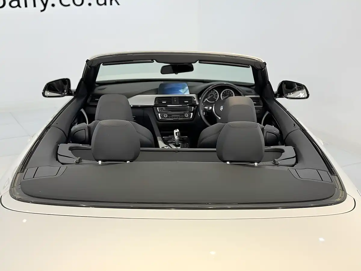 Used 2014 BMW 4 Series M Sport White - Interior and Exterior details 17