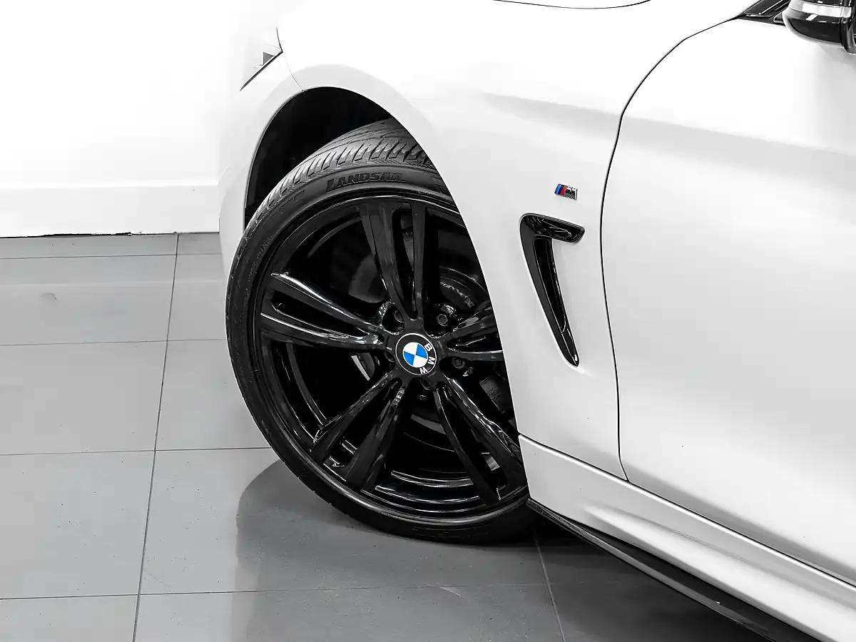 Used 2014 BMW 428i Gran Coupe M Sport Alpine White - Interior and Exterior details 10