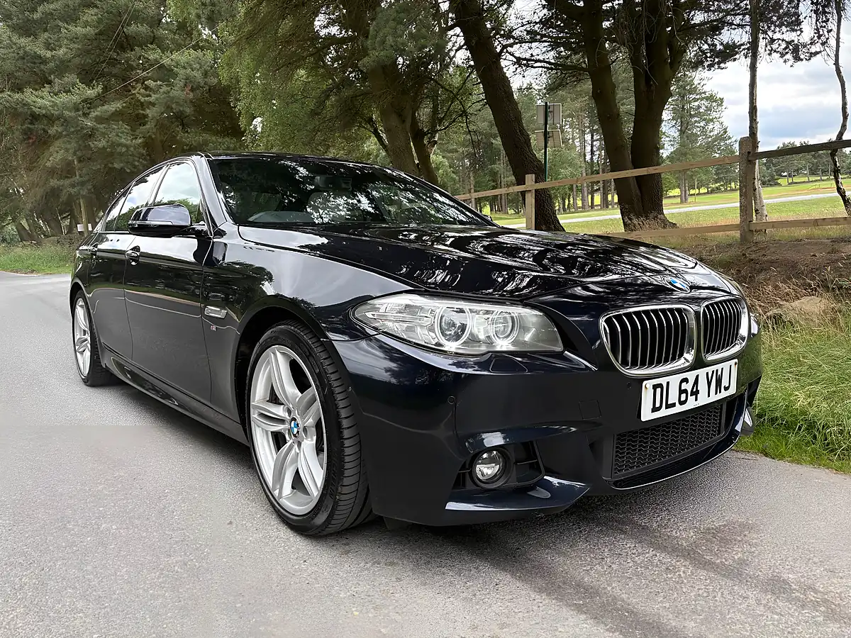 Used 2014 BMW 5 Series M Sport Black - Front View