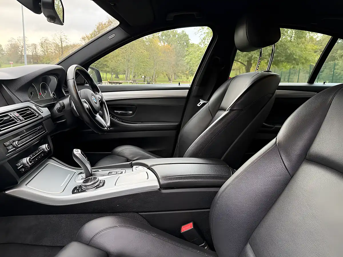 Used 2014 BMW 5 Series M Sport Blue - Interior and Exterior details 12