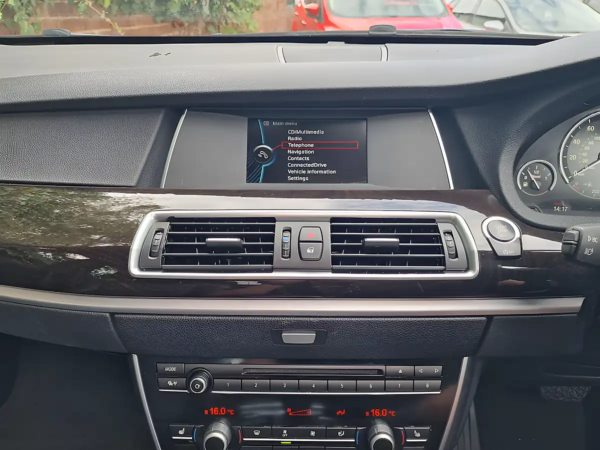 Used 2014 BMW 5 Series M Sport GT Silver - Interior and Exterior details 17